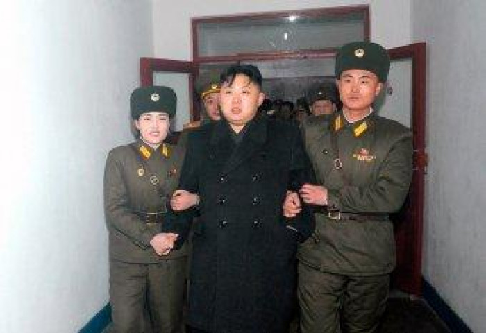 Хэвлэлүүд: Умардын Ким Чен Ун алагдсан уу, баривчлагдсан уу