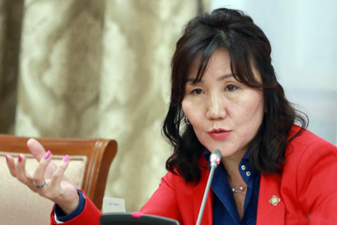 Гишүүн болоод 461 сая төгрөгийн орлоготой, 464 саяын хадгаламжтай болсон ЖДҮ-чин М.Оюунчимэг хөрөнгөө тайлбарлана уу