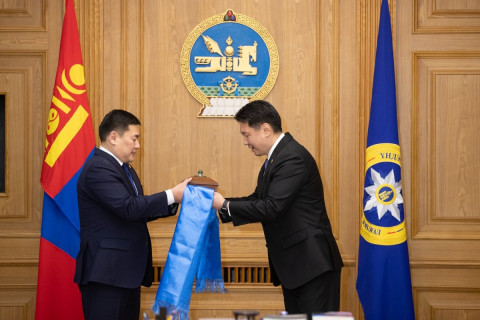 Монгол Улсын 32 дахь Ерөнхий сайдаар Л.Оюун-Эрдэнийг томилов