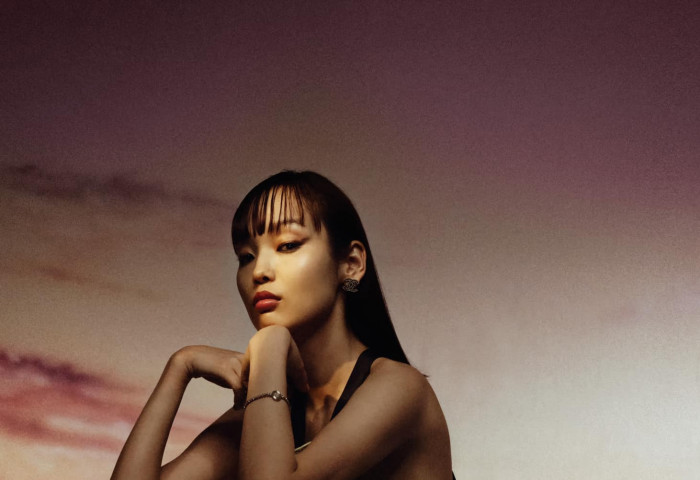Азийн топ модел О.Ариунзул Harper's Bazaar сэтгүүлийг чимлээ