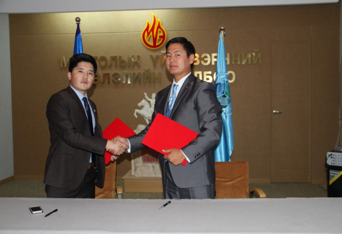 Монголын тээвэр, холбоо, газрын тосны ажилтны үйлдвэрчний эвлэлүүдийн холбоо 