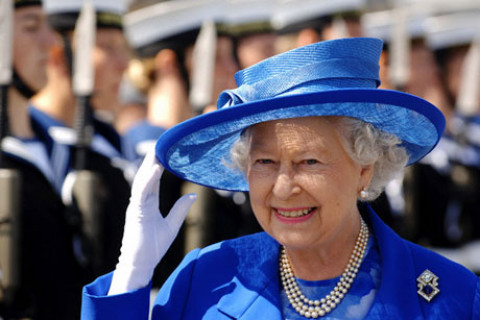 Хатан хаан II Елизавета зул сараар хаан ширээгээ өгөхийг зөвшөөрлөө