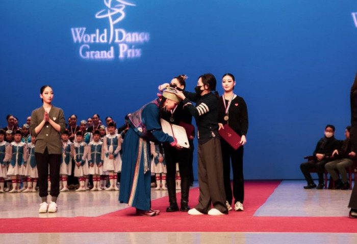 “World Dance Grand Prix” д Түмэн эх чуулгын бүжигчид оролцож, мөнгө хүрэл медалийн эзэд боллоо