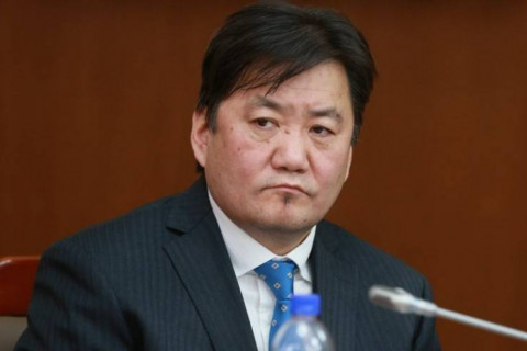 “Монголбанкны ерөнхийлөгч Б.Лхагвасүрэн  “Бэрэн” группт их хэмжээний зээл олгосон асуудлаар эрүүгийн хэрэгт татагдсан“