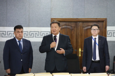 Монгол Улсын Их Хурлын 2024 оны ээлжит сонгуульд  нийт 1336 нэр дэвшигч оролцож байна