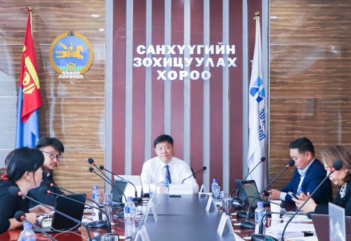 “Шунхлай” ХХК, “Сүү” ХК-иуд бонд гаргаж, нийтэд арилжихыг зөвшөөрлөө