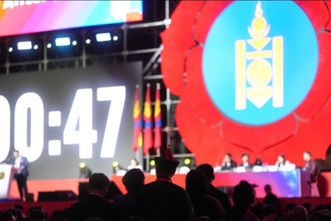 “Намын нэр хүндийг унагадаг ийм хүн Бага хуралд байж болохгүй“