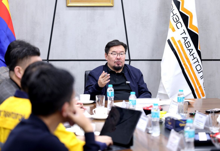 Монгол Улсын ерөнхий сайд Г.Занданшатар “эрдэнэс тавантолгой“ ХК-д ажиллалаа