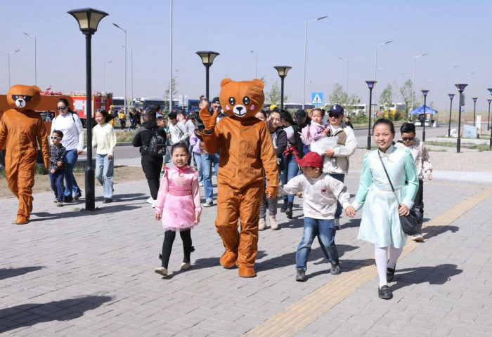 Эрдэнэсийн хүүхдүүд баярын арга хэмжээ “Эрдэнэс Тавантолгой“ ХК-ийн салбарт боллоо