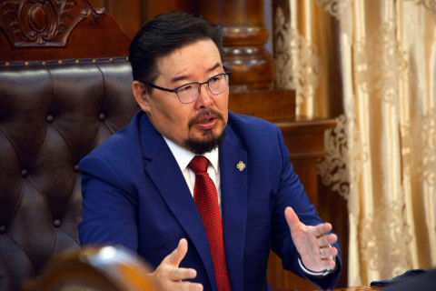 Ерөнхий сайд Г.Занданшатар томуугийн дэгдэлтийн талаар холбогдох байгууллагуудтай уулзахаар товложээ