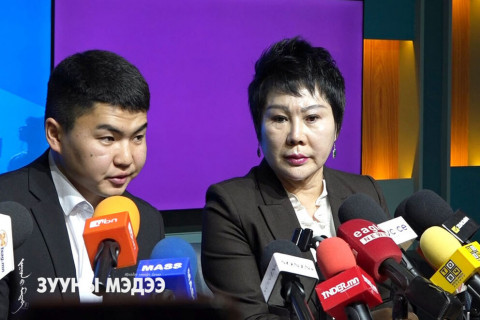 Д.Дорлигжавын төрсөн дүү Д.Баатар 51 тэрбум төгрөгийг та нар казино тоглоод алдсан гэж бод хэмээн сүрдүүлжээ