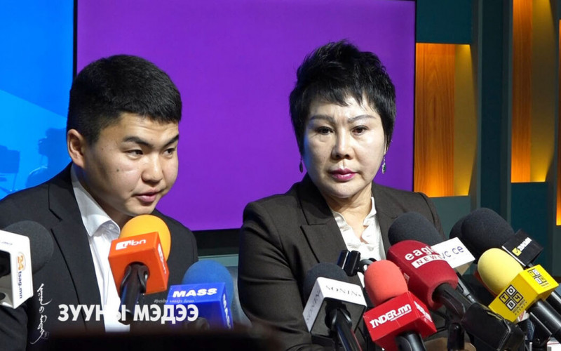 Д.Дорлигжавын төрсөн дүү Д.Баатар 51 тэрбум төгрөгийг та нар казино тоглоод алдсан гэж бод хэмээн сүрдүүлжээ