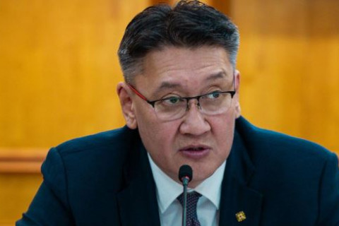 Монгол Улс “модоо барьсан” уу, Сангийн сайд аа