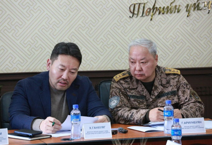 Шадар сайд шатахууны тээвэрлэлтийг жигдрүүлж нөөцийг тасралтгүй хангах үүргийг өглөө