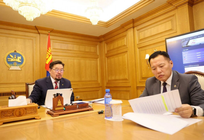 МАН-ын дархлаагүй Ерөнхий сайдад даапаалуулж суудаг АН-ын дарга гэж байхгүй…