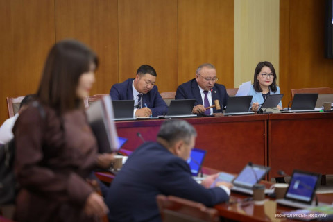 Хүнсний бүтээгдэхүүний аюулгүй байдлыг хангах тухай хуульд нэмэлт, өөрчлөлт оруулах тухай хууль, тогтоолын төслүүдийг хэлэлцэхийг дэмжлээ