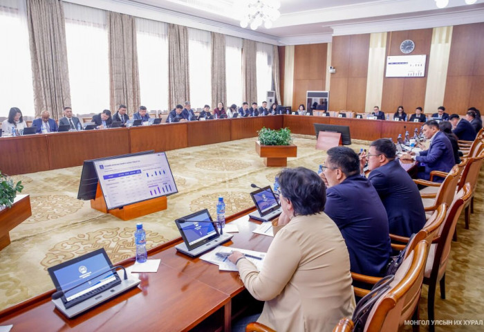 Монгол Улсын төсвийн төслийн талаарх цуврал хэлэлцүүлэг “Төсвийн орлого бүрдүүлэлт“ сэдвээр эхэллээ