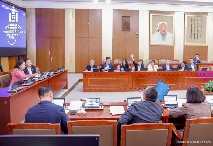 ӨБХ: Үл хөдлөх хөрөнгө борлуулсны 2.0 хувийн татварыг хүчингүй болгох нийтийн өргөдлийг хэлэлцлээ