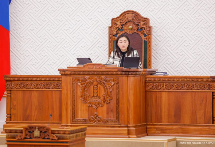 Монгол Улсын Ерөнхийлөгчийн хоригийг хүлээн авч, ирэх оны төсвийн төслүүдийг хоёр дахь хэлэлцүүлэгт шилжүүллээ