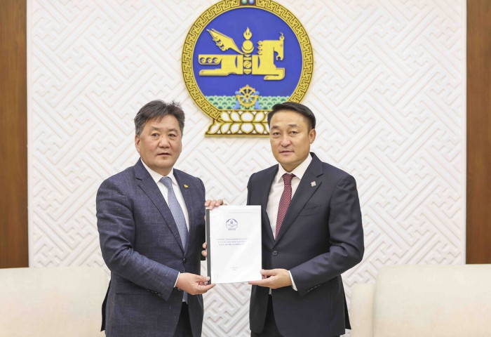 Төрөөс мөнгөний бодлогын талаарх 2026 онд баримтлах үндсэн чиглэлийн төслийг өргөн барилаа