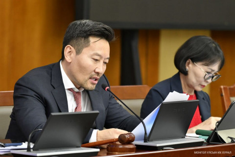 ТБХ:Монгол Улсын 2026 оны төсвийн тухай хуулийн төслүүдийн гурав дахь хэлэлцүүлгийг хийв