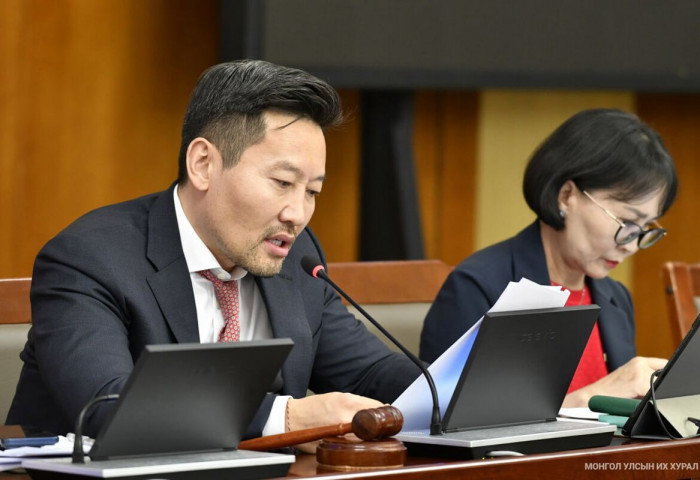 ТБХ:Монгол Улсын 2026 оны төсвийн тухай хуулийн төслүүдийн гурав дахь хэлэлцүүлгийг хийв