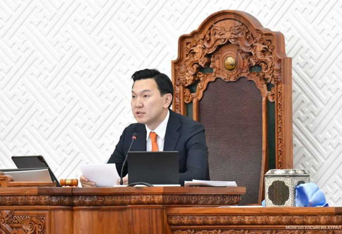 Монгол Улсын Их Хурлын даргаар Ням-Осорын Учралыг сонголоо