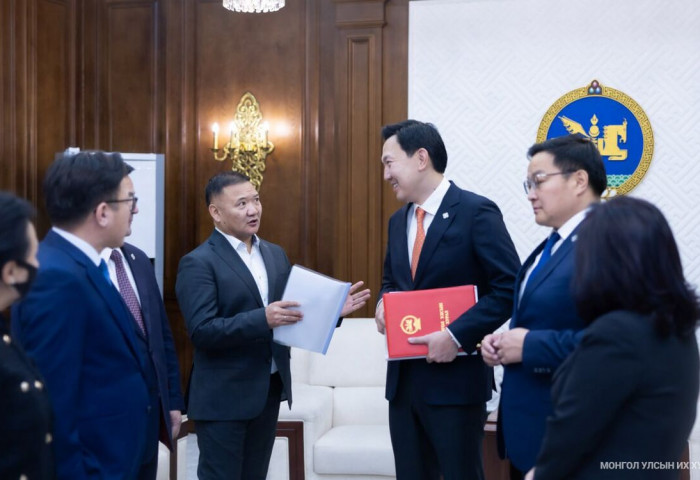 Үндэсний их баяр наадмын тухай хуульд нэмэлт, өөрчлөлт оруулах тухай хуулийн төслийг өргөн мэдүүллээ