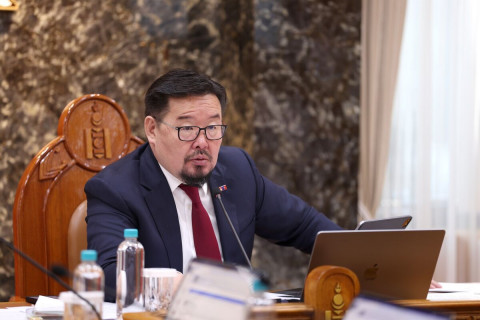 Багш нарын цалин нэмэгдээгүй асуудалд Г.Занданшатарын хариулт нийгэмд хүлээлт үүсгээд байна