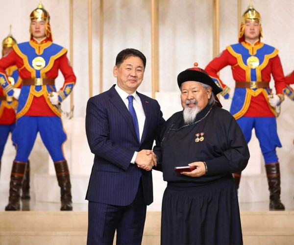 Авьяасын эрэлд