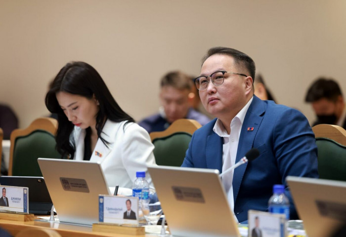 НИТХ-ын ээлжит бус X хуралдаанаар нийслэлийн 2026 оны төсвийн тодотгол болон бусад асуудлыг хэлэлцэж байна