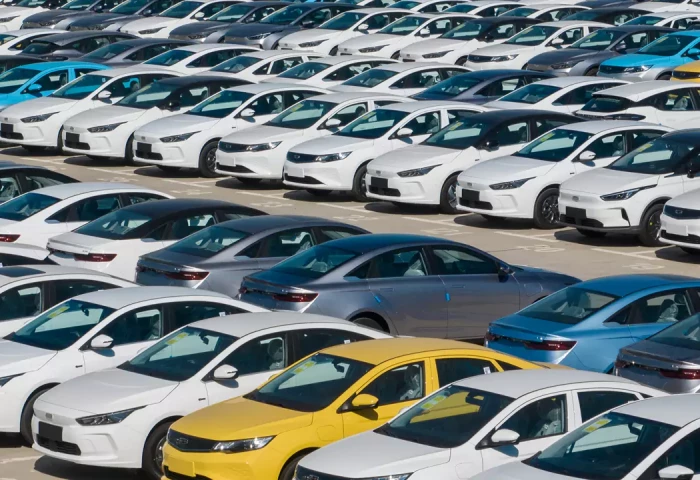 ҮСХ: Суудлын автомашины импорт өмнөх оныхоос  73.1 сая ам.доллар буюу 52.5 хувиар буурчээ