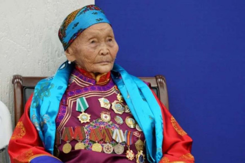 Зууны эмэгтэй: “Фронт “ Цэгмэд