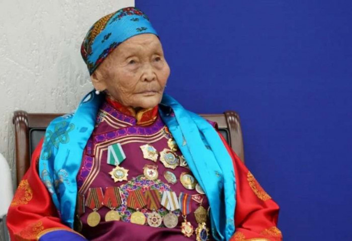 Зууны эмэгтэй: “Фронт “ Цэгмэд