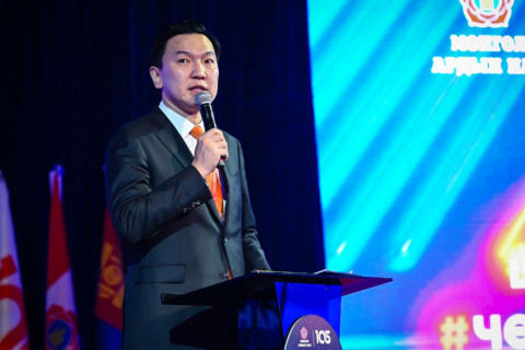 Ууган намын дарга Н.Учралын шинэ бодлого танилцуулсан Бага хурал