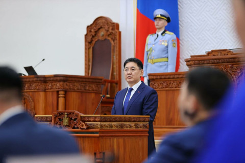 Ерөнхийлөгч УИХ-ын гишүүдэд хандаж, “Түмний төлөө төр оршдог”-ийг сануулав