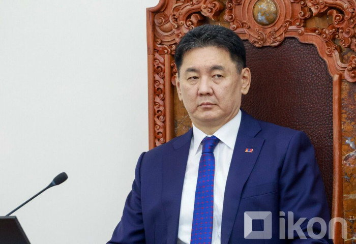 Ерөнхийлөгч У.Хүрэлсүх “Хаан болох хүсэлгүй”