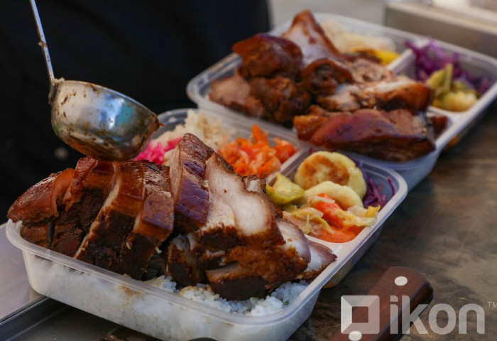 Төв талбай дээр Монголын 30 орчим рестораны тогооч нар ази, европ хоол хийнэ