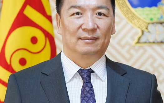 ЗТЯ-ны Төрийн нарийн бичгийн дарга Б.Насантогтоход холбогдох хэрэгт 7,5 тэрбум төгрөгийн 17 үл хөдлөх хөрөнгө, 3 тээврийн хэрэгслийг битүүмжиллээ