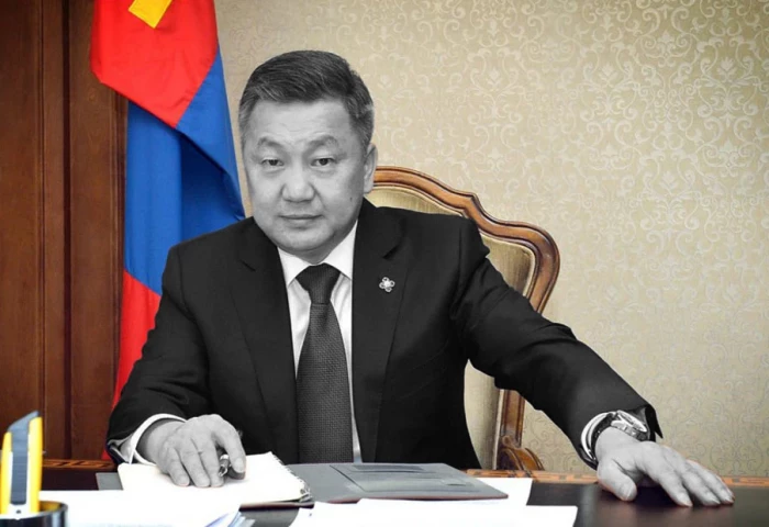 Төрийн ордны 3 давхраас ял захиалж явсан З.Энхболд шүүхийн ялтан болов!