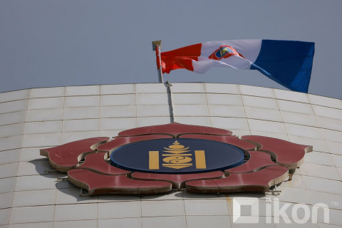 Нийслэлийн МАН-ын хорооны хурал үргэлжилж байна