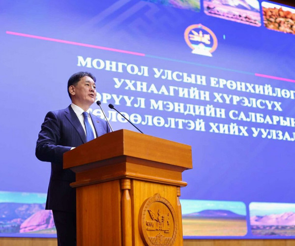 Ерөнхийлөгч У.Хүрэлсүх эрүүл мэндийн салбарынханд талархал илэрхийллээ