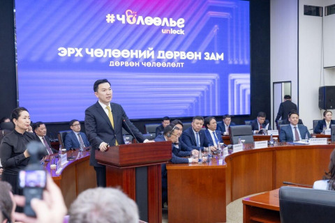 Бизнес эрхлэх болон хөрөнгө оруулалтын орчныг сайжруулж, хүнд суртлаас чөлөөлж ажиллахаа Ерөнхий сайд Н.Учрал мэдэгдлээ
