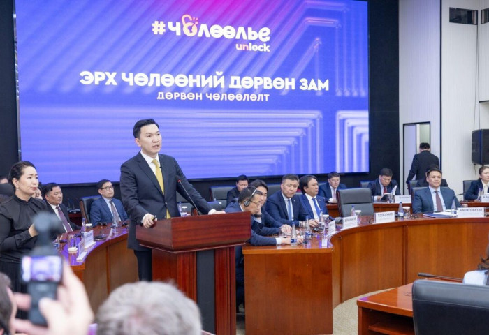 Бизнес эрхлэх болон хөрөнгө оруулалтын орчныг сайжруулж, хүнд суртлаас чөлөөлж ажиллахаа Ерөнхий сайд Н.Учрал мэдэгдлээ
