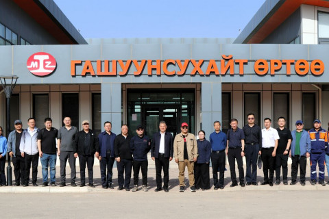 Чайна энержи группийн дэд захирал төмөр замын тээвэрлэлтийн үйл ажиллагаатай танилцлаа