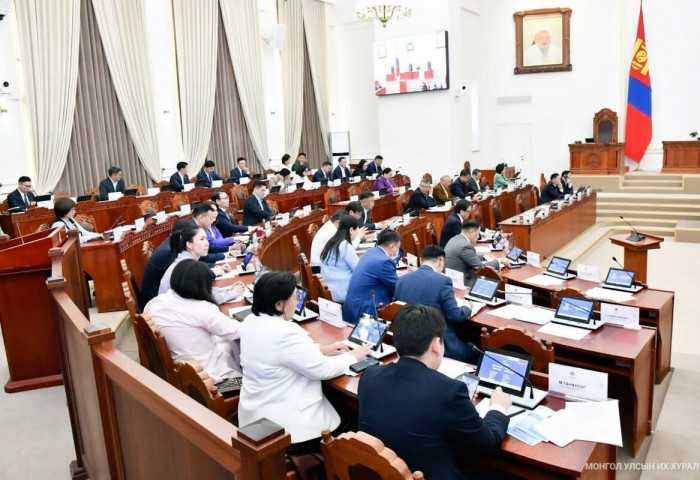 Тэтгэлгийг хүүхдийн хэрэгцээнд зарцуулаагүй бол шүүхэд хандаж болно