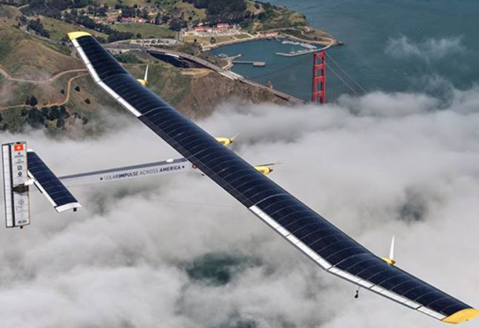 Нарны эрчим хүчээр ажилладаг нисэх онгоц