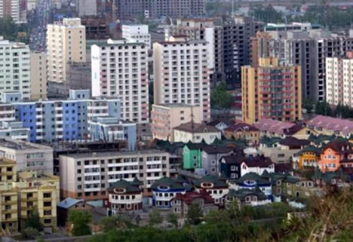 Гэр хороололынхон орон сууцанд 