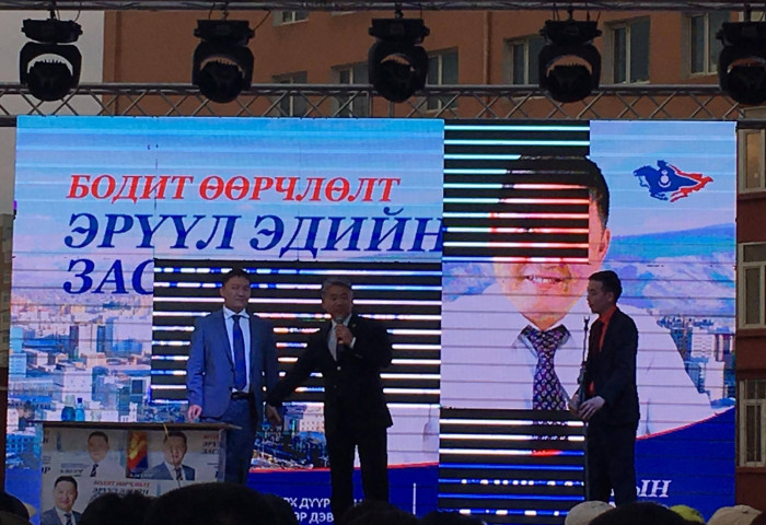 Ж.Энхбаяр нуман тулгуурт оржээ.