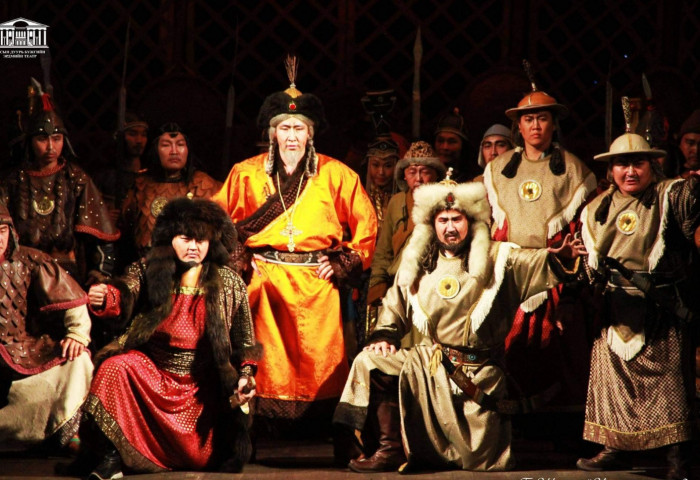 Онлайн үзвэр: “Чингис хааны“ дуурийг лайваар хүргэнэ